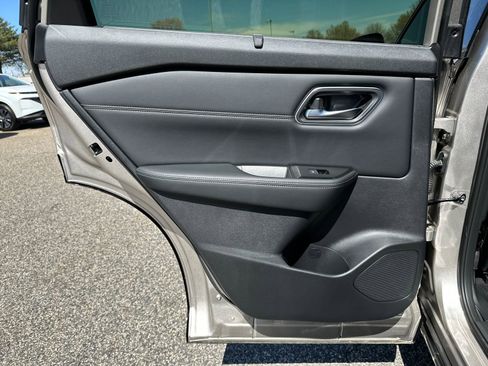 New 2026 Nissan Rogue Platinum w/ Platinum Premium Package AWD/4WD image 20