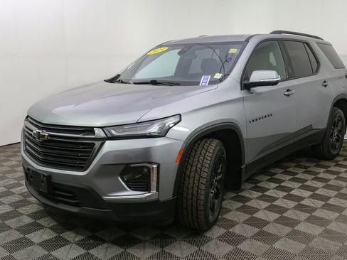 Used 2023 Chevrolet Traverse LT w/ Midnight/Sport Edition AWD/4WD image 5