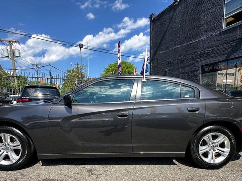 Used 2023 Dodge Charger SXT RWD image 5