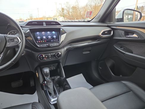 Used 2021 Chevrolet TrailBlazer ACTIV w/ Technology Package image 22