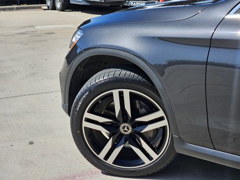 Certified 2020 Mercedes-Benz GLC 300 w/ Premium Package image 5