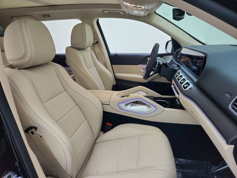 New 2026 Mercedes-Benz GLS 450 4MATIC image 14