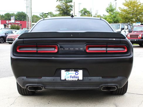 Used 2016 Dodge Challenger R/T Scat Pack RWD image 4
