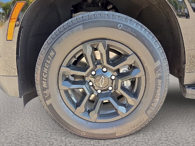 Certified 2025 Chevrolet Suburban LT AWD/4WD image 9