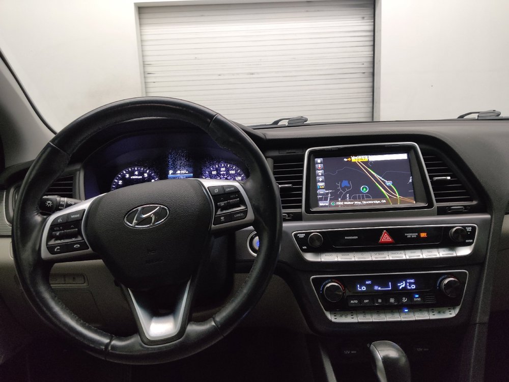 Used 2018 Hyundai Sonata Limited w/ Ultimate Package 07 FWD image 22