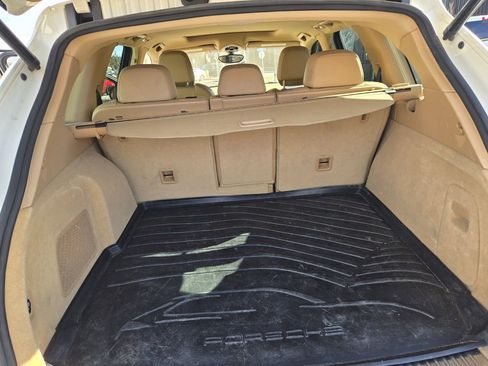 Used 2011 Porsche Cayenne S image 21