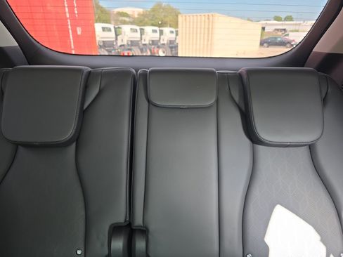 Certified 2026 Kia Carnival EX image 22