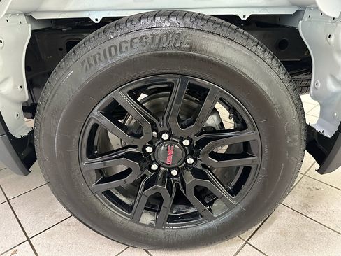 Certified 2024 GMC Sierra 1500 Elevation image 19