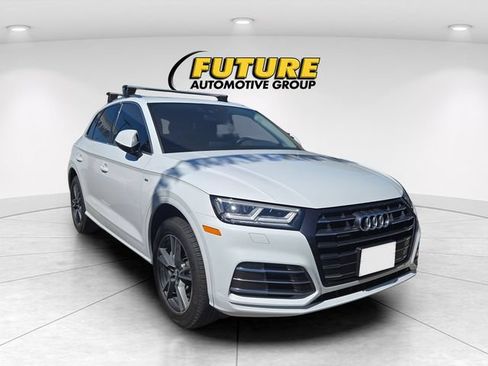 Used 2020 Audi Q5 e Premium Plus w/ Premium Plus Package AWD/4WD image 1