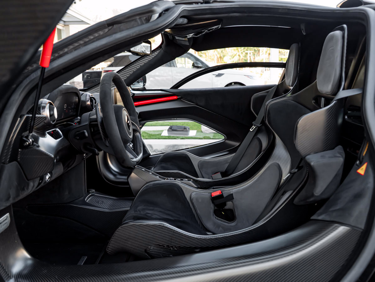 Used 2019 McLaren Senna RWD image 20