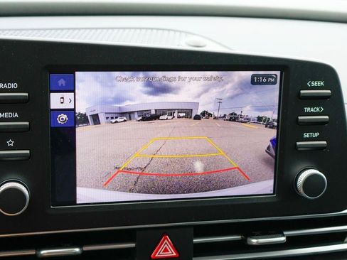New 2026 Hyundai Elantra SE FWD image 4