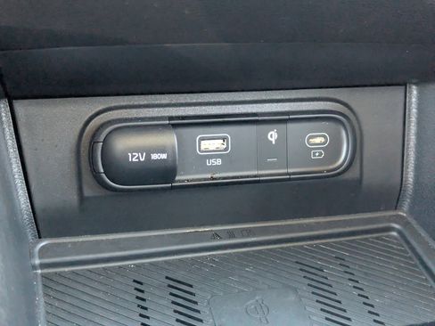 Certified 2025 Kia Sportage EX w/ Premium Package image 27