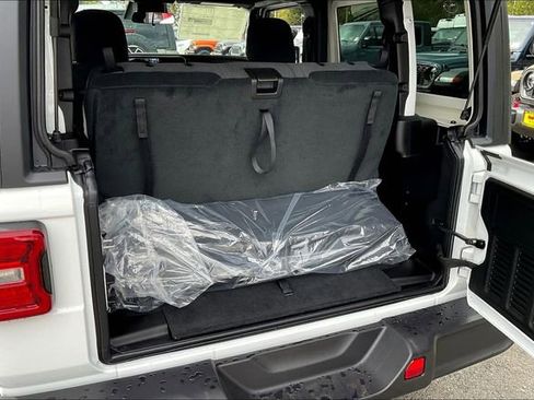 New 2025 Jeep Wrangler Rubicon image 22