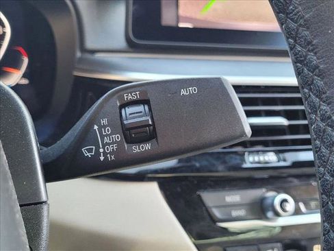 Used 2022 BMW 530i w/ M Sport Package image 22