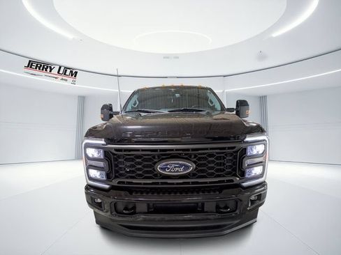 Used 2023 Ford F250 Lariat w/ Sport Appearance Package AWD/4WD image 8