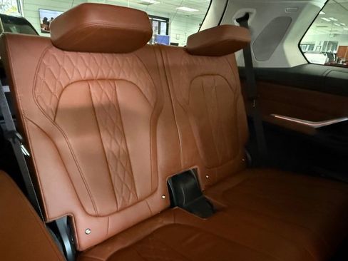 Used 2019 BMW X7 xDrive40i w/ Premium Package image 9