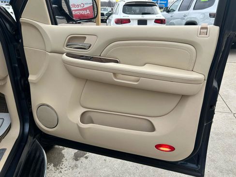Used 2008 Cadillac Escalade ESV ESV image 18
