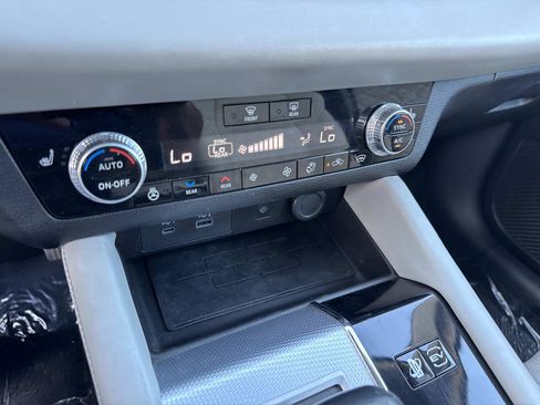 Used 2024 Mitsubishi Outlander SEL image 23