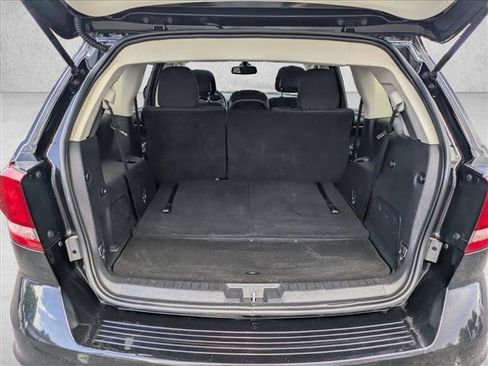 Used 2018 Dodge Journey SXT FWD image 6