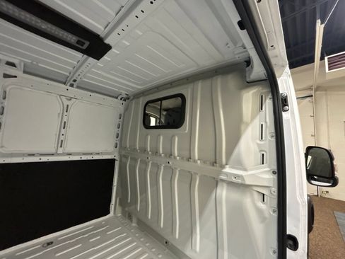 Used 2026 RAM ProMaster 1500 w/ Premium Convenience Group FWD image 27