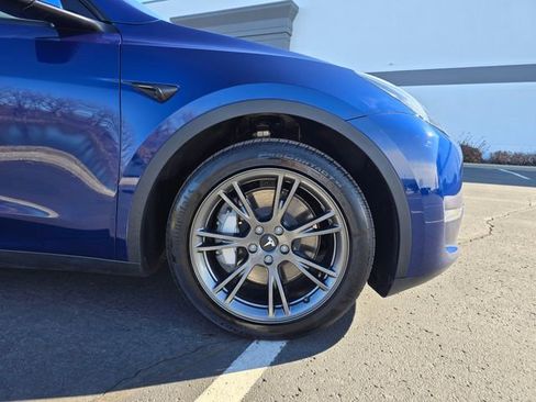 Used 2025 Tesla Model Y Long Range image 6