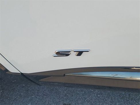 Used 2025 Buick Envision Sport Touring image 29