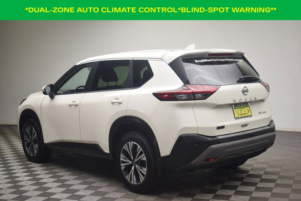 Used 2023 Nissan Rogue SV AWD/4WD image 4