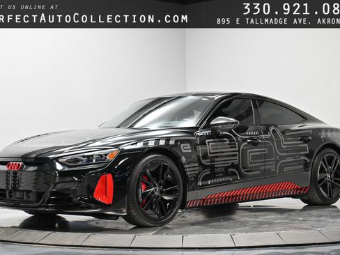 Used 2023 Audi RS e-tron GT image 1