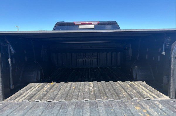 Used 2024 GMC Sierra 1500 SLT w/ SLT Premium Plus Package AWD/4WD image 5