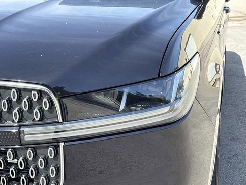 New 2026 Lincoln Navigator L Reserve AWD/4WD image 10