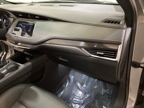 Used 2023 Cadillac XT4 Sport w/ Cold Weather Package image 23