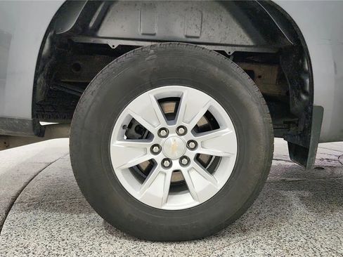 Used 2021 Chevrolet Silverado 1500 LT AWD/4WD image 13