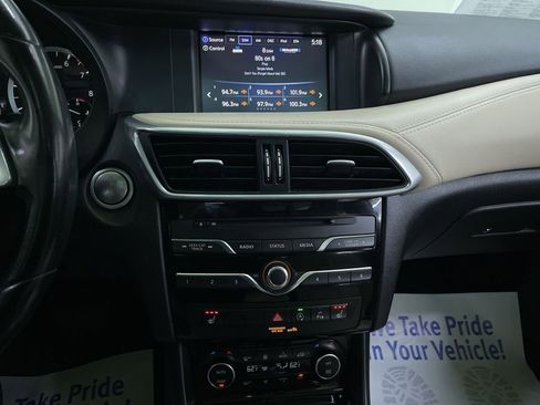 Used 2019 INFINITI QX30 Premium w/ Navigation Package image 22