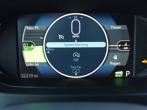 Used 2020 Chevrolet Bolt Premier w/ Infotainment Package image 21