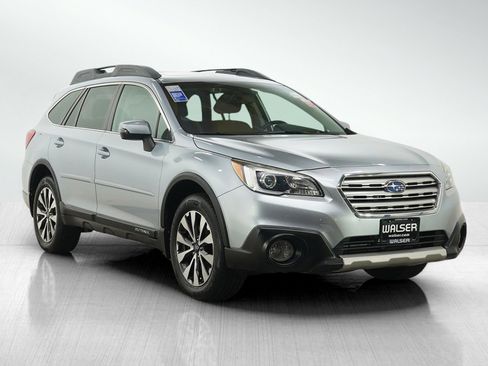 Used 2016 Subaru Outback 3.6R Limited AWD/4WD image 7