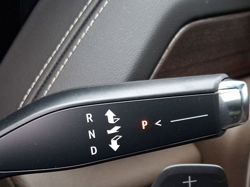 Certified 2025 GMC Yukon Denali Ultimate image 15