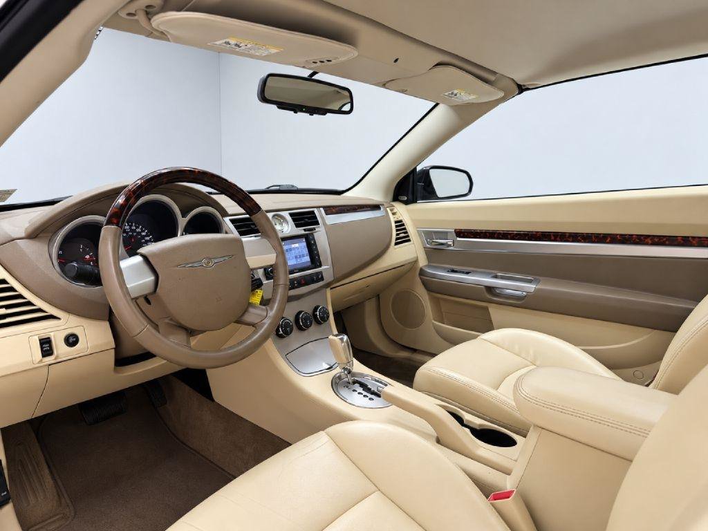 Used 2010 Chrysler Sebring Limited FWD image 39