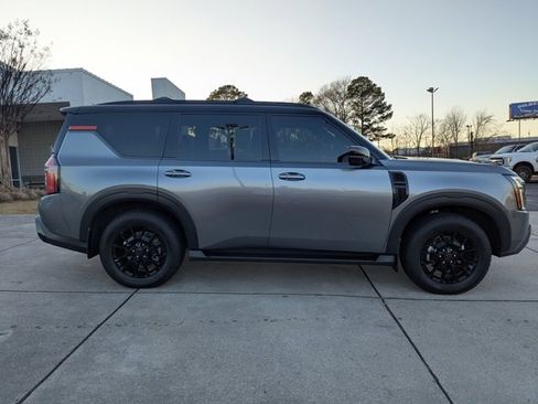 Used 2025 Nissan Armada PRO-4X w/ Pro-4X Premium Package image 8