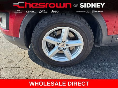 Used 2017 Ford Explorer XLT w/ Equipment Group 202A AWD/4WD image 9
