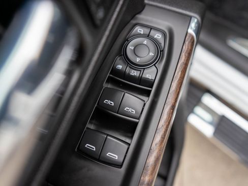 Used 2020 GMC Sierra 2500 Denali w/ Denali Ultimate Package image 19