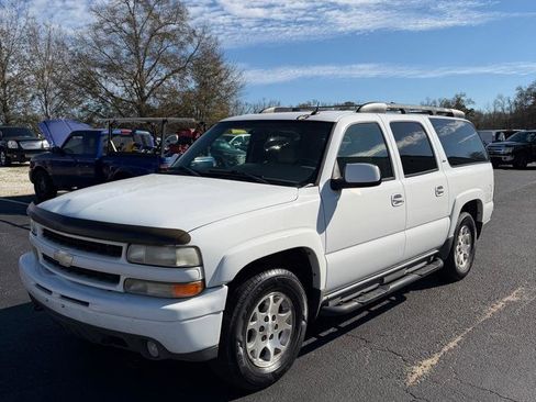 Used 2005 Chevrolet Suburban Z71 w/ Preferred Equipment Group image 1