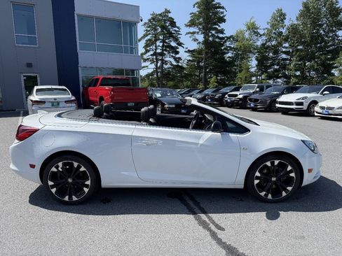 Used 2019 Buick Cascada Sport Touring w/ Dark Effects Package FWD image 5
