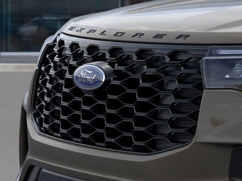 New 2026 Ford Explorer ST-Line w/ ST-Line Street Pack image 19