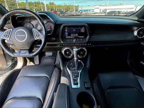 Used 2019 Chevrolet Camaro SS RWD image 5
