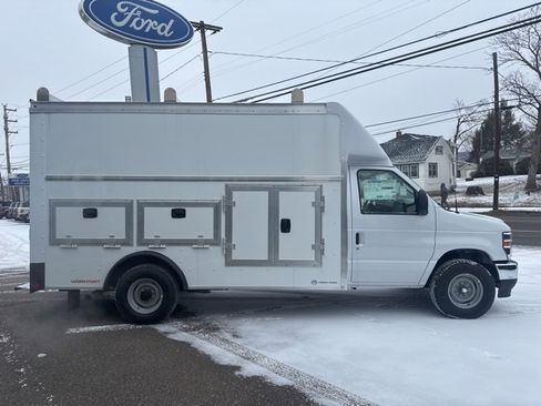 New 2026 Ford E-350 and Econoline 350 Super Duty w/ Power Equipment Group image 5