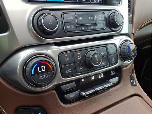 Used 2016 Chevrolet Tahoe LTZ AWD/4WD image 22