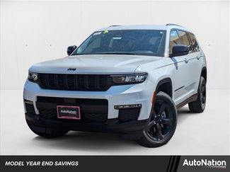 New 2025 Jeep Grand Cherokee L Limited w/ Black Appearance Package video 1