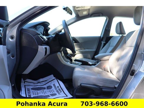 Used 2017 Honda Accord LX image 23