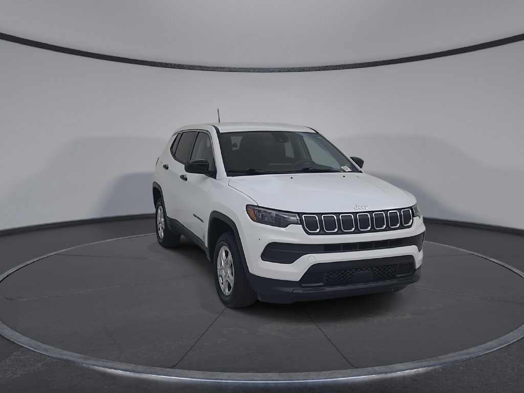 Used 2022 Jeep Compass Sport AWD/4WD image 4