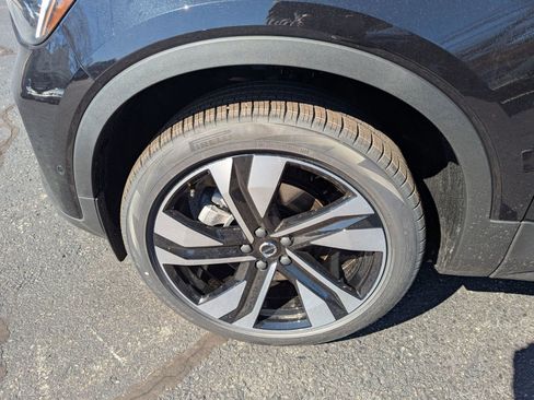 New 2025 Volvo XC40 B5 Plus w/ Protection Package Premier image 23